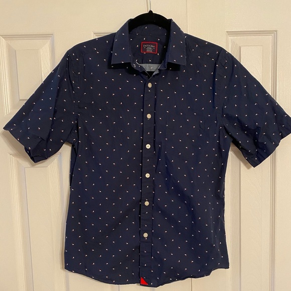 UNTUCKit Other - UNTUCKit Classic Decoy Short Sleeve Button Up